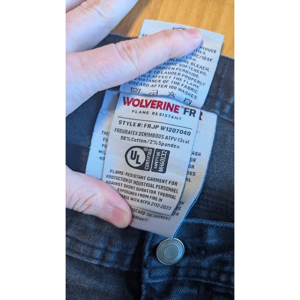 Wolverine FR Flame Resistant Jeans Mens 38x32 Black CAT 2 NFPA‎ 2112 W1207040